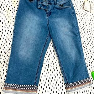 Very cute capri jeans